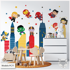 Vinilo Decorativo Infantil de Superhéroes en la Ciudad - Modelo PC77 Hero City - Little Dreamer Deco - vinilos decorativos infantiles