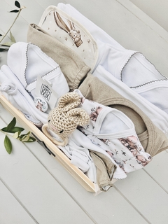 Guardarropa Baby Beige - 20 Piezas - Regalos para Nacimiento - Baby Box 
