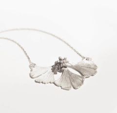 COLGANTE GINKGO DE TRES HOJAS en internet