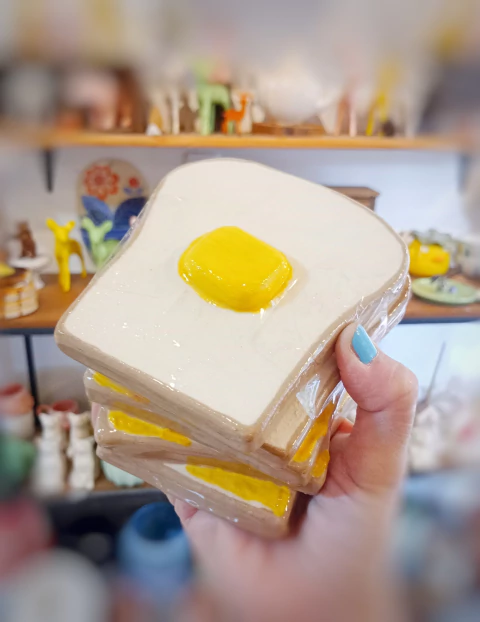 CAJA TOSTADAS CON MANTECA