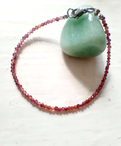 PULSERA CON PIEDRA SEMIPRECIOSAS - BOSQUE, ARTE Y BOTÁNICA 