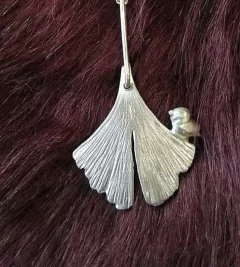 COLGANTE GINGKO DE UNA HOJA en internet