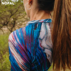 CAMISETA TERMICA MUJER MODELO PLUMAS - nopal