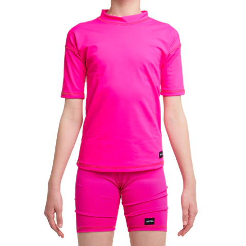 CAMISETA CORTA Y SHORT PROTECCION SOLAR UV FUCSIA
