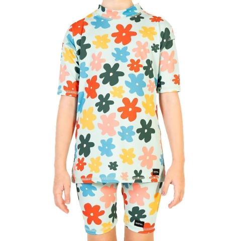 CAMISETA CORTA Y SHORT PROTECCION SOLAR UV FLOREADO