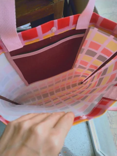 Totebag estampada cuadrícula - un pez soluble