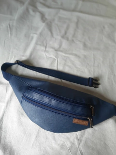 Riñonera azul cuerina - comprar online