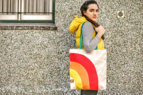 Bolso estampado arcoiris