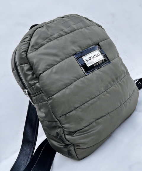 Mochila puffer verde