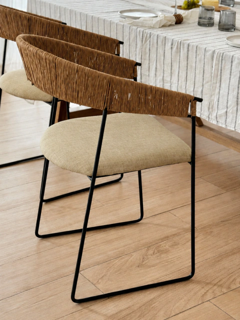 Silla Mallorca II tapizada (Base Trineo)