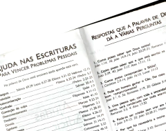 2 biblias com ajudas adicionais e harpa letra gigante - capa com ziper café + rosa lisa - loja online