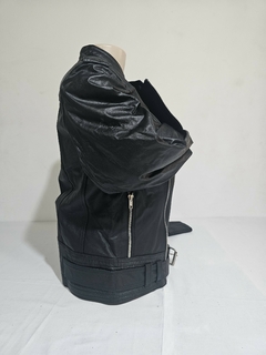 JAQUETA EM COURO NATURAL MOTOCICLISTA (FEMININA) - comprar online
