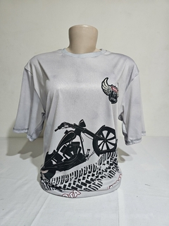 CAMISETA ROTA 13 SKULL II - comprar online