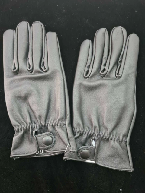 LUVA EM COURO PELICA LISA (PRETA) - MASCULINA