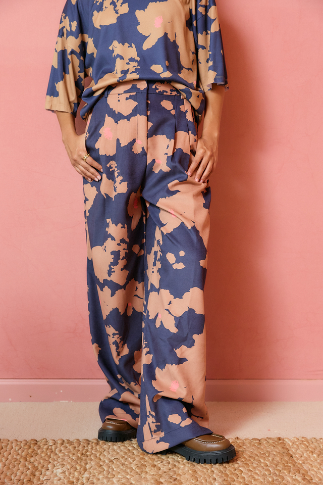Pantalón Rufina Cow Print Tostado thumbnail 2