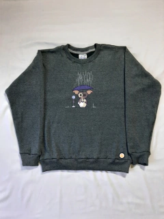 Buzo Cuello Redondo Gizmo Totoro