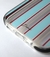 Funda Rayada Celeste con refuerzo Antishock para iPhone 14 Pro.