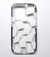 Funda Chess Blanca con refuerzo Antishock para iPhone 13 Pro.