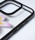 Funda Azucena con bordes antishock y refuerzo de cámara para iPhone 15.