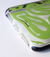 Funda Groovy con refuerzo Antishock para iPhone 13 Pro.