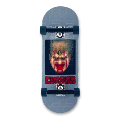 Fingerboard DELUXE Series DOOM GUY - comprar online