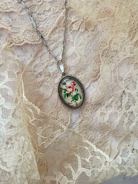 Collar Jardín 26 - comprar online