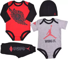 Air Jordan 23 - 4 Piece Infant Set Bulls (Talle 0-6 Meses)