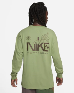 Nike Sportswear Men's Long-Sleeve T-Shirt