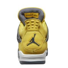 Air Jordan 4 Retro "Lightning" en internet