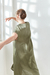 Vestido en V con mangas. Safari. Talle U. - into the mood