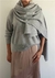 Imagen de Manta tipo Chal en Merino con Cashmere Gris Claro.