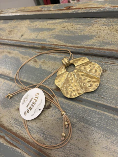 Collar SHELL - tienda online