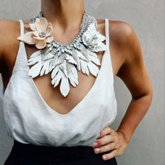 COLLAR BLANCO