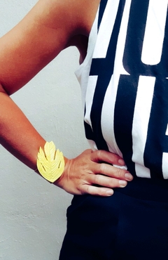 BRAZALETE HOJA AMARILLA