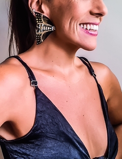 AROS MARIPOSA NEGROS
