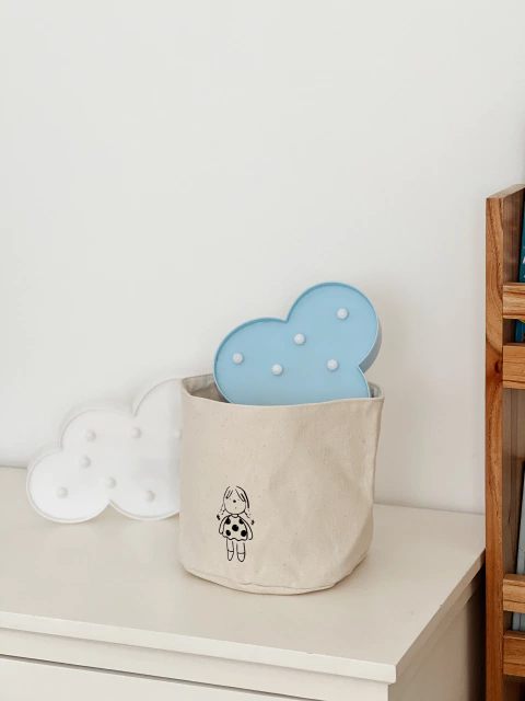 CONTENEDOR [MUÑECA]