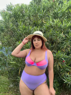 Corpiño Delfi lila con fucsia (Talles 100 al 120) - comprar online