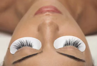 PEGAMENTO / COLA / ADHESIVO PARA BIGUDIES DE SILICONA PARA LIFTING DE PESTAÑAS PARA VARIOS SERVICIOS MARCA LASH LIFTING - comprar online