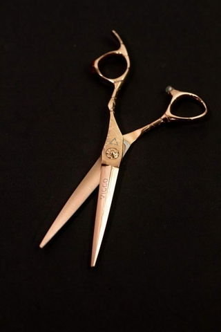 TIJERA V-109 DE 6" MARCA VIGGO RUBI GOLD FILO NAVAJA ACERO 440C + ESTUCHE - tienda online