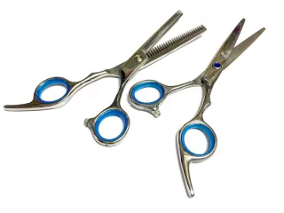 TIJERA DE ACERO CON PUNTO STRASS AZUL DE CORTE FILO NAVAJA ó PULIR DE 5,5 PULGADAS - tienda online