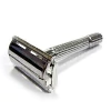 MAQUINA DE AFEITAR TRADICIONAL PLATEADA * UTILIZA REPUESTOS TIPO GILLETTE ESTANDAR MODELO 1050