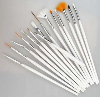 SET DE 15 PINCELES DIFERENTES PARA DECORAR UÑAS (CH)