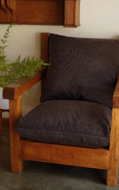 PACK X2 ALMOHADON CHENILLE ALGARROBO (FUNDA Y RELLENO) en internet