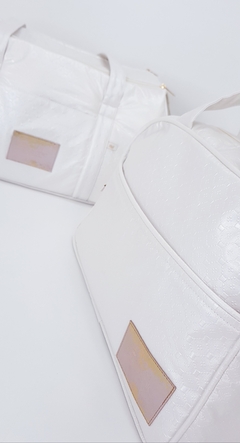 Bolsa de Mão Pata Chic Shine - Champagne - comprar online