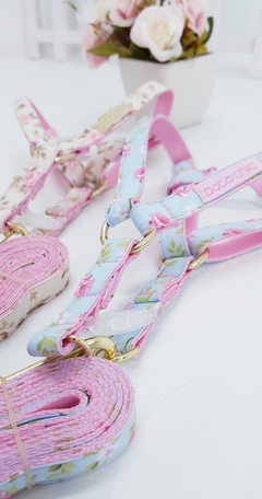 Peitoral Americano Tecido com Guia Pata Chic Floral Romantic - Rosa na internet
