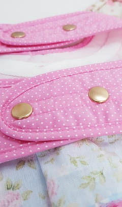 Colete Peitoral e Guia c/ Babado Pata Chic Floral Romantic - Rosa - loja online
