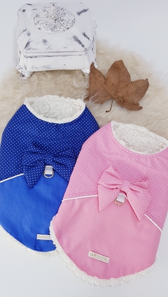 Capa Sherpa Pata Chic - Poá Rosa Chiclete Com Laço na internet