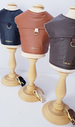 Colete Courano Peitoral Sherpa com Guia Pata Chic - Ocre - Pata Chic