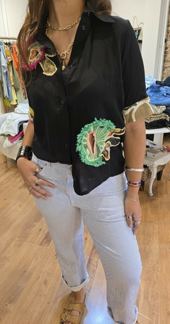 CAMISA APLIQUE DISEÑO BY LEO - comprar online