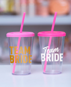 Vasos de acrílico Bride/Team Bride con tapa y sorbete en internet